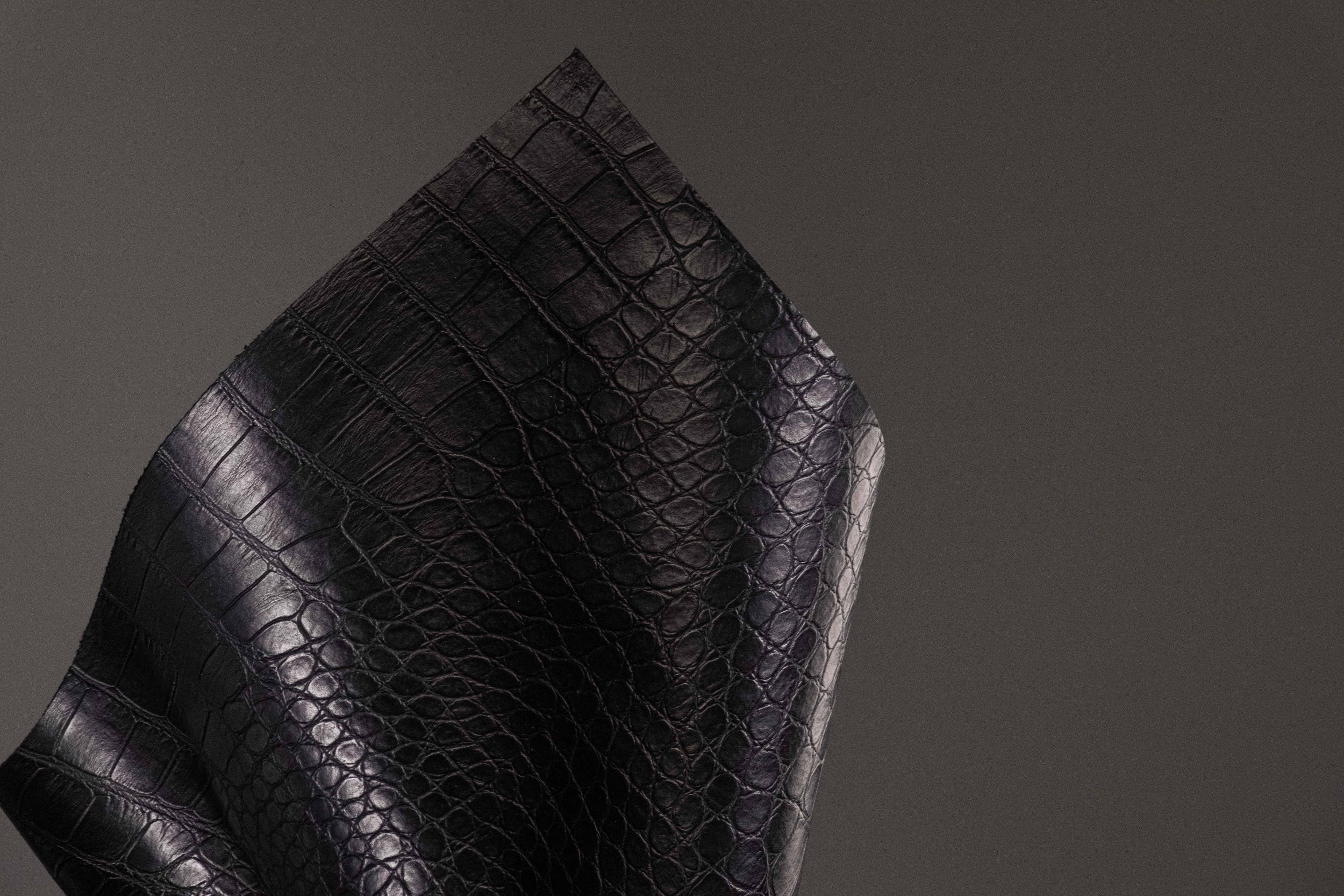 Alt. Leather's innovative green technology makes natural fibres mimic the 3D network structure of animal leathers. © Alt. Leather